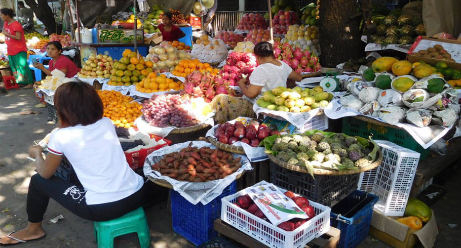 Mandalay-Street-Food-Market