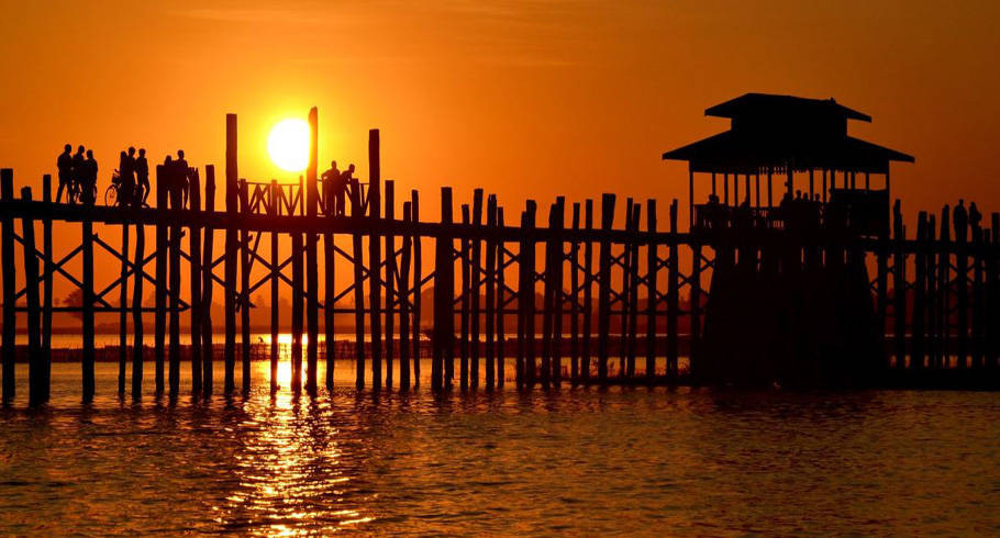 U-Bien-Bridge-Amarapura-Myanmar