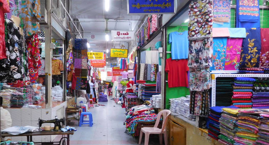 Yadanarpon-Market-Mandalay-Myanmar